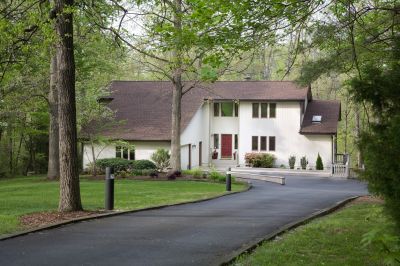 Improve Durability with Driveway Maintenance!